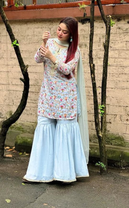 Noida Call Girl Cash On Delivery